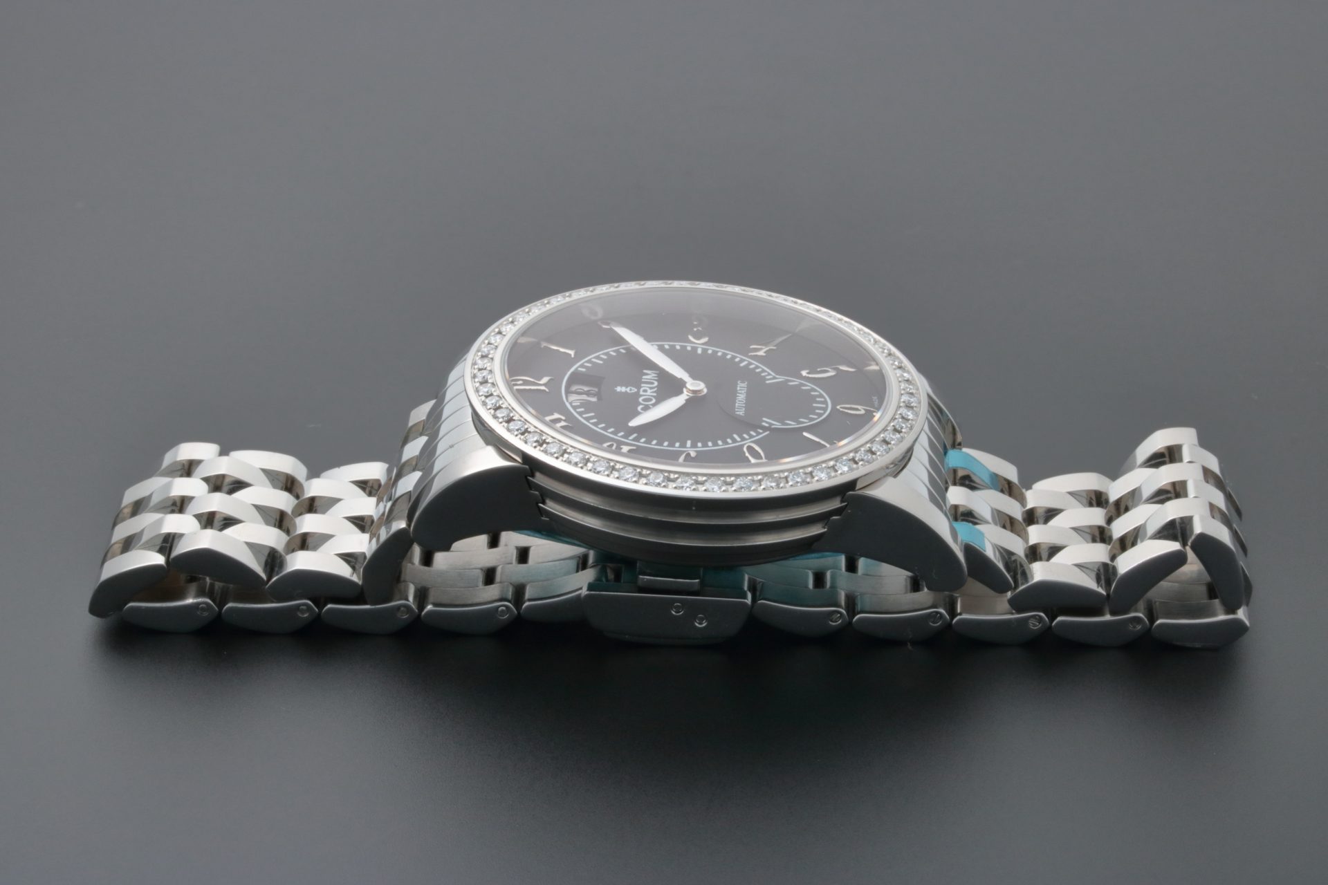 Corum Classical Grande Date Diamond Watch 922.203.47 - Image 2