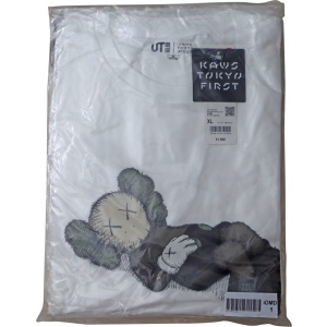 KAWS x Uniqlo Tokyo First T Shirt White Size XL AcquireItNow.com