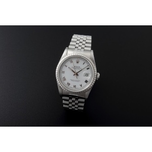 Rolex Oyster Perpetual Datejust AcquireItNow.com